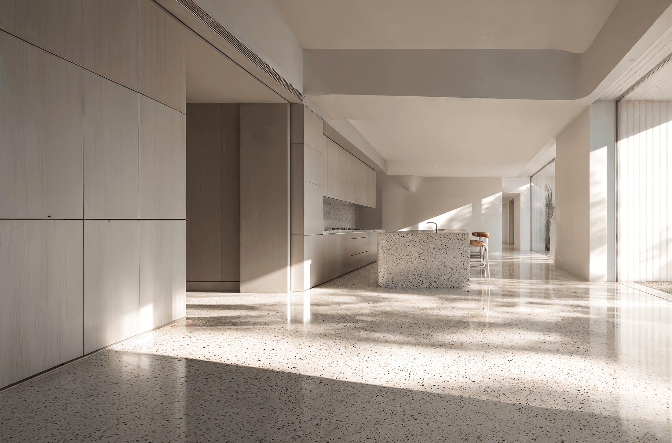 Premium mikrocement pod u modernom interijeru